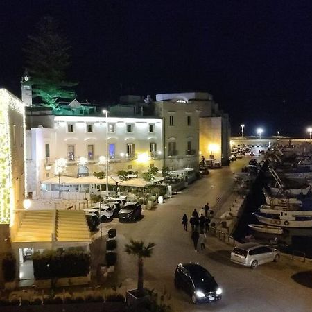 شقة Emozioni Dal Porto تراني المظهر الخارجي الصورة