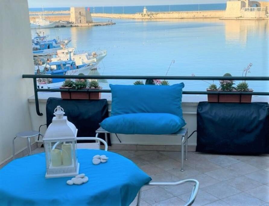 شقة Emozioni Dal Porto تراني المظهر الخارجي الصورة