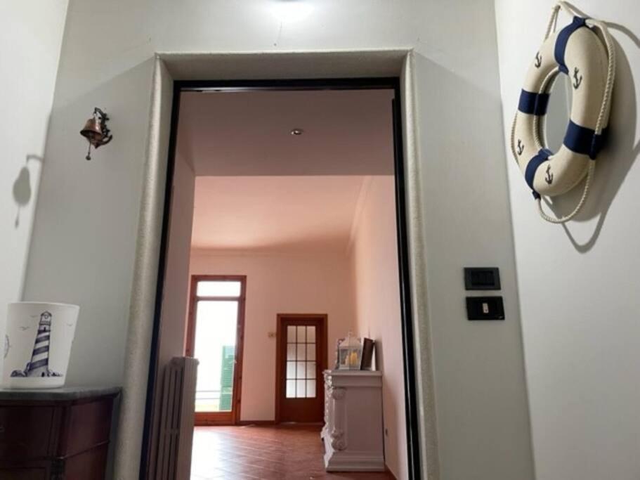 شقة Emozioni Dal Porto تراني المظهر الخارجي الصورة