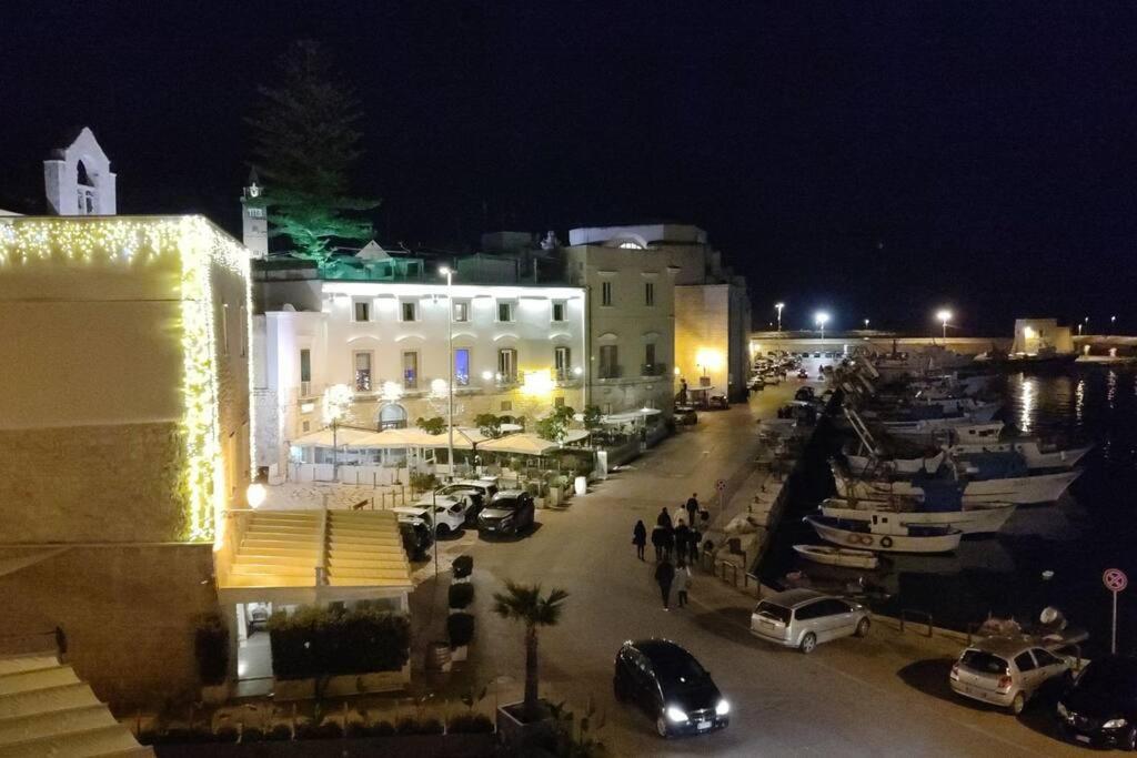 شقة Emozioni Dal Porto تراني المظهر الخارجي الصورة